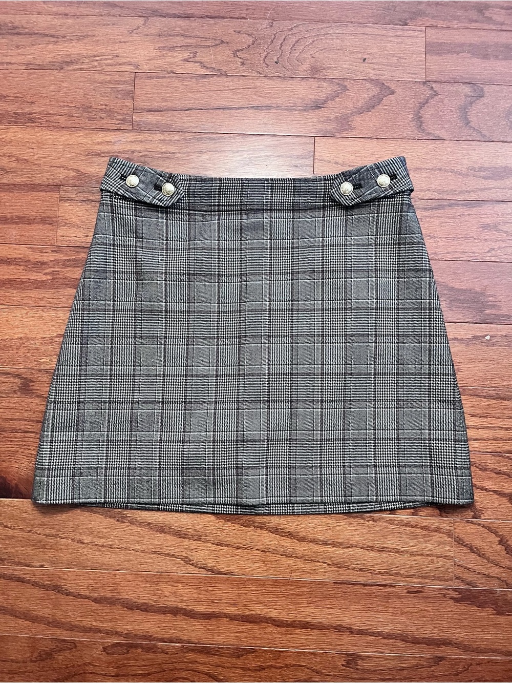 BCBG Plaid Mini Skirt Size 4 Like New